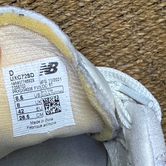 New Balance - Picture 8 of 9